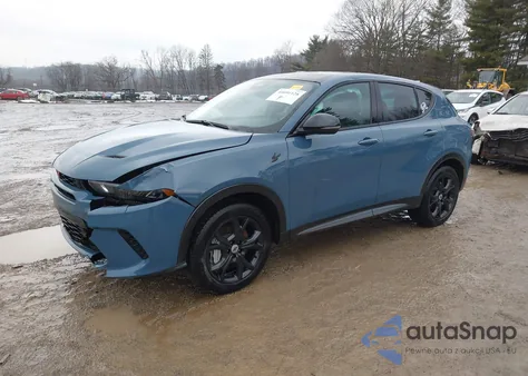 2024 Dodge Hornet R/T Plus Eawd from USA, damaged, VIN ZACPDFDW1R3A24066